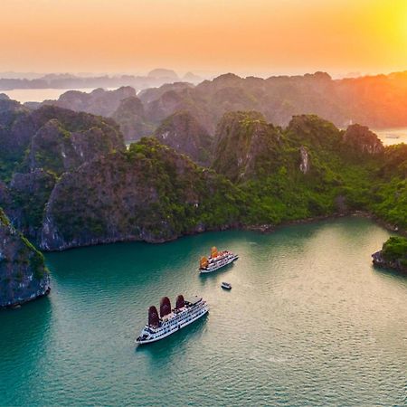 Halong Arcadia Cruise Hotel Ха Лонг Екстериор снимка