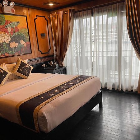 Halong Arcadia Cruise Hotel Ха Лонг Екстериор снимка