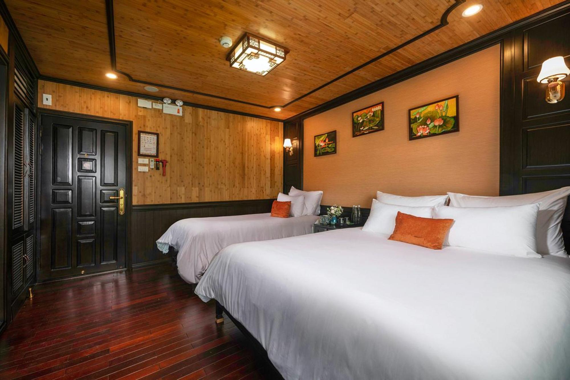 Halong Arcadia Cruise Hotel Ха Лонг Екстериор снимка