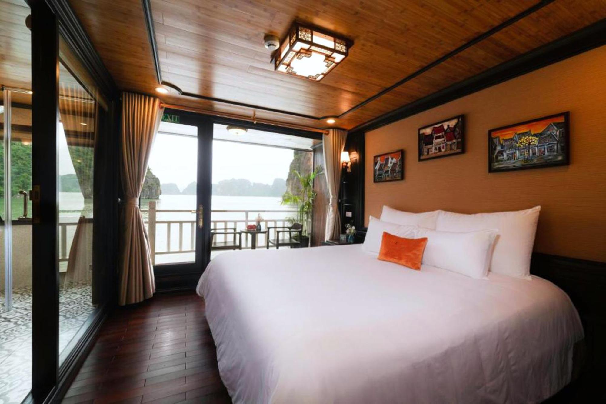 Halong Arcadia Cruise Hotel Ха Лонг Екстериор снимка