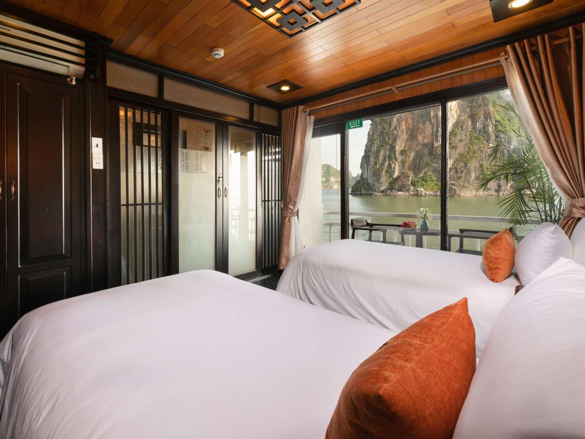 Halong Arcadia Cruise Hotel Ха Лонг Екстериор снимка